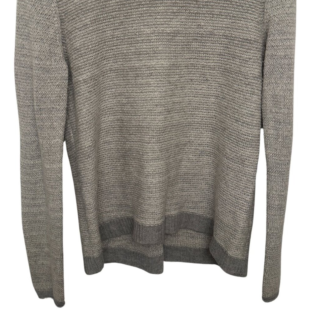 GAP Grey light-weight Sweater
